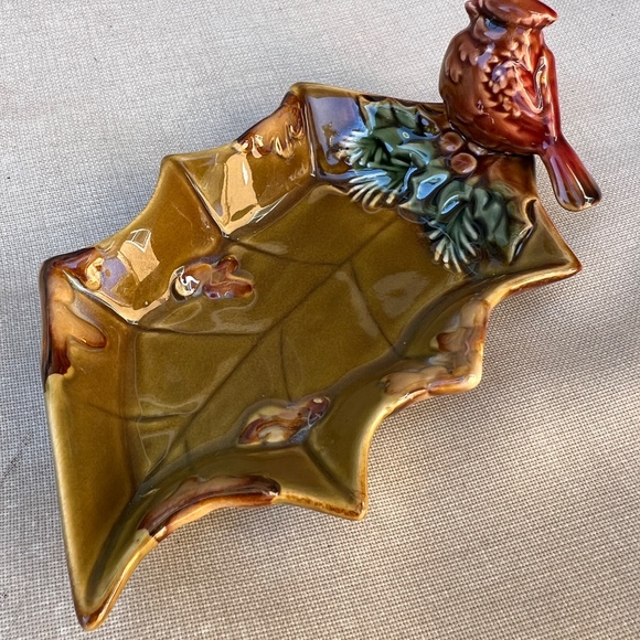 TII 7” Dish Ceramic Red Cardinal Bird Fall Autumn Maple Leaf Candy Trinket - Picture 4 of 5